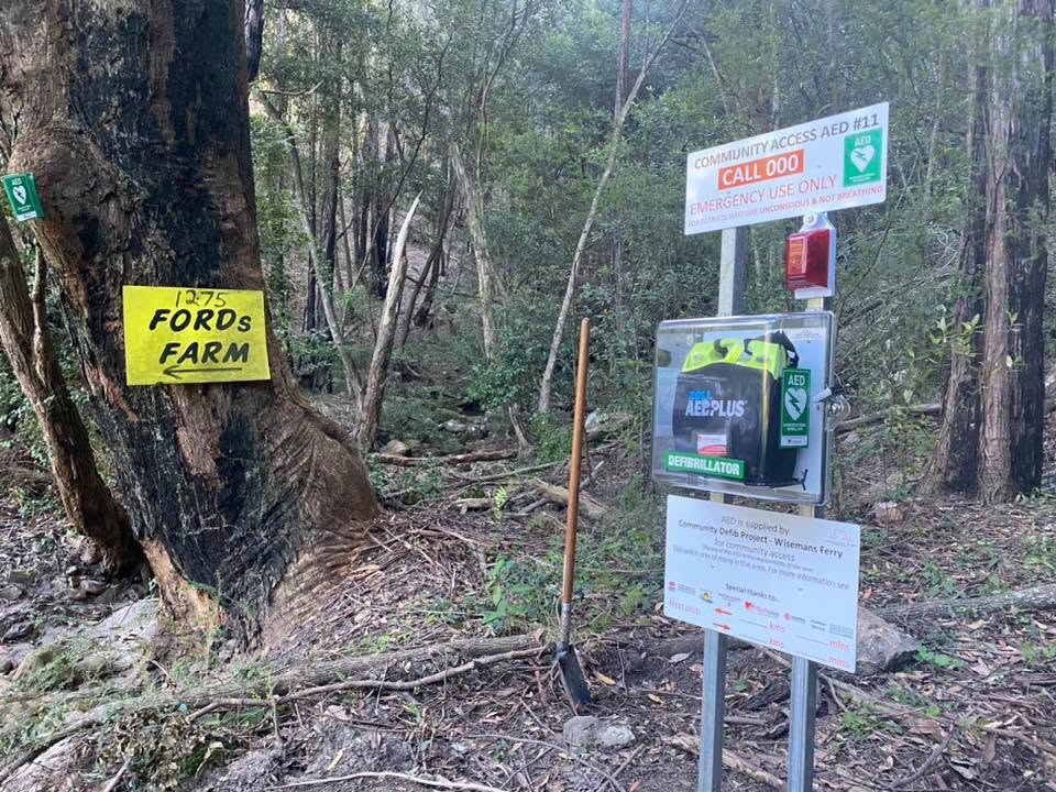 Community AED 11 installation