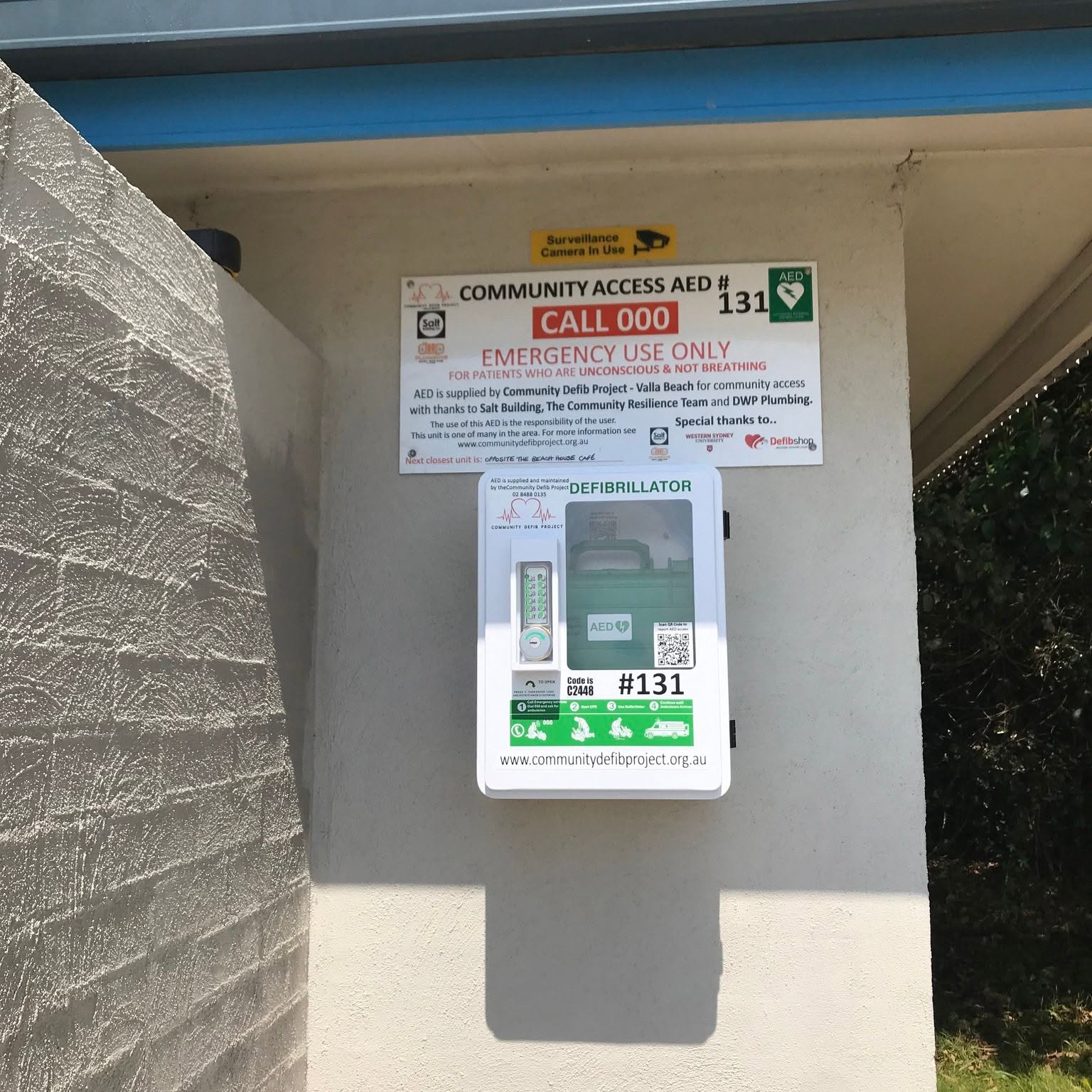Community AED 131 installation