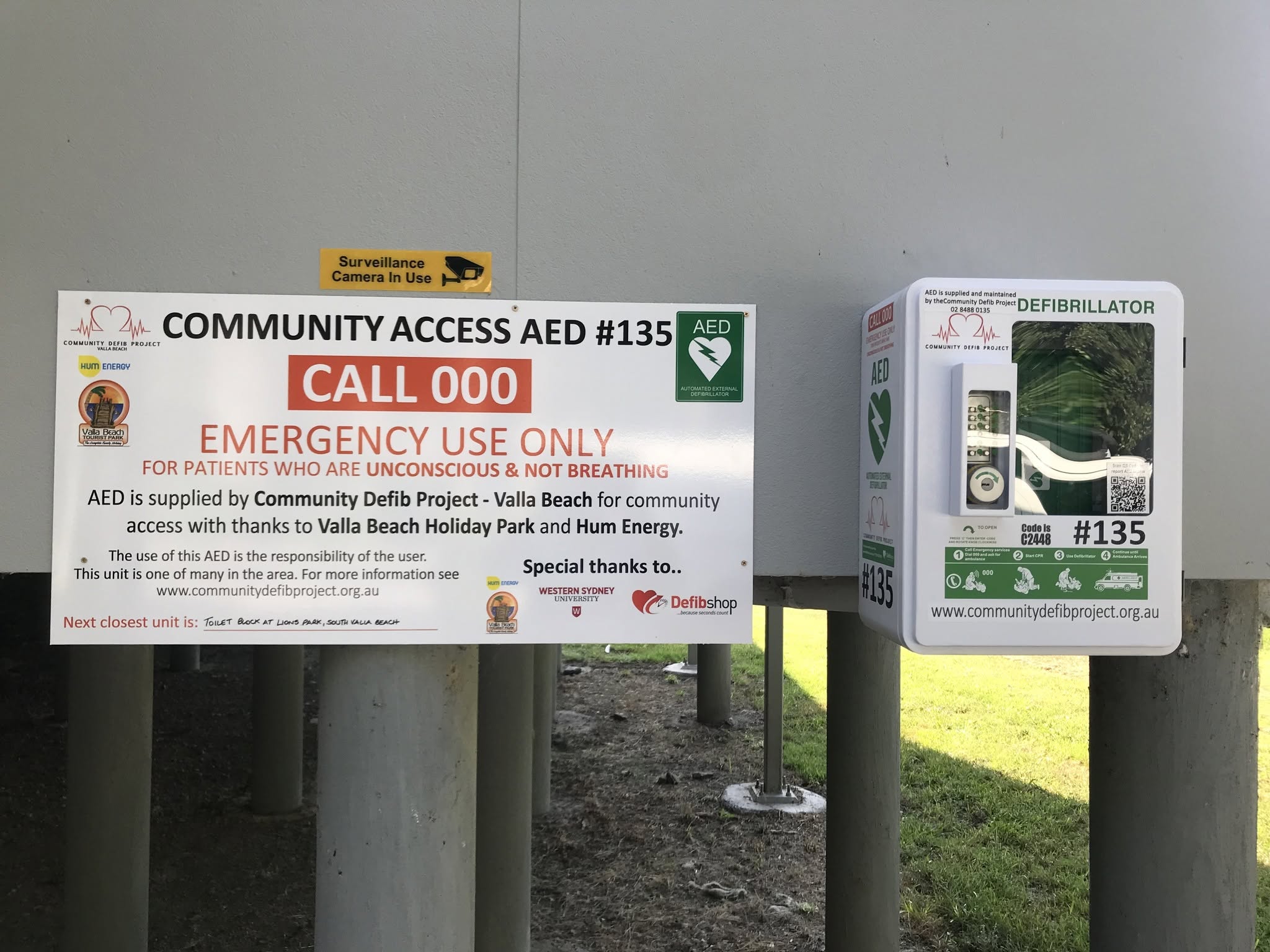 Community AED 135 installation