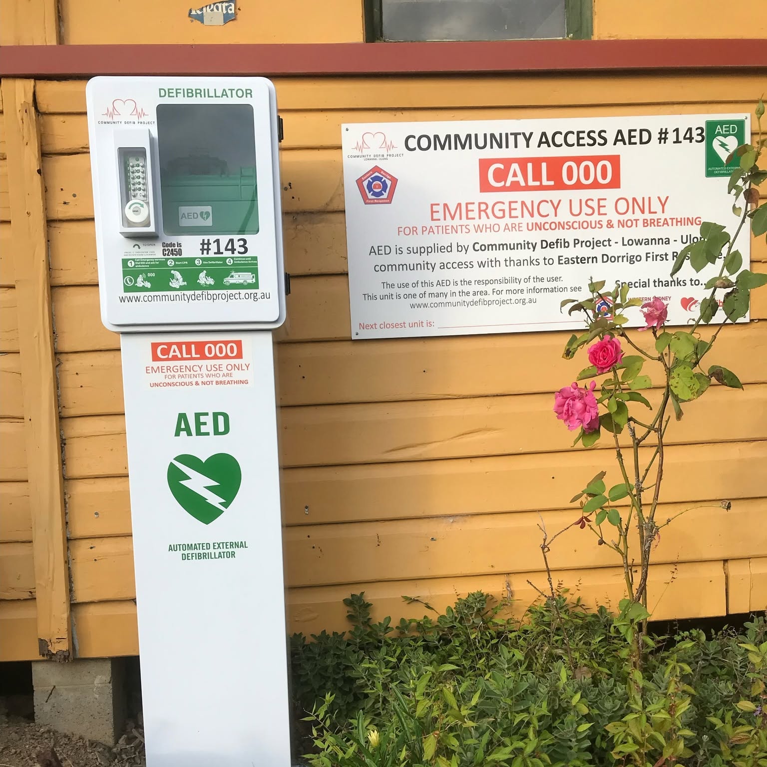 Community AED 143 installation